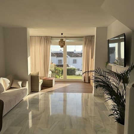 Stunning Chalet In Mijas-Costa Near Beach! Villa ภายนอก รูปภาพ